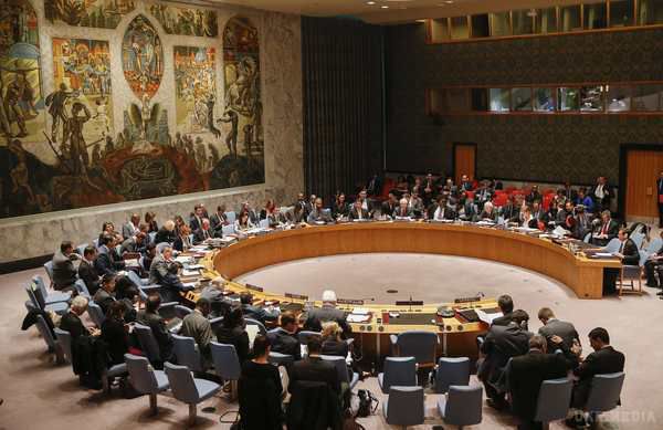 ООН скликає екстрене засідання по Україні. ООН на неділю, 15 лютого, скликає надзвичайне засідання, щоб закріпити можливе припинення вогню в Україні