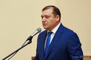 Добкін вважає, що гроші для сплати застави за Єфремова знайдуться. Зараз суд пішов для прийняття рішення про запобіжний захід екс-регіоналу
