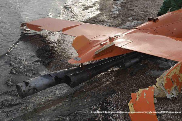 В Азовському морі виловили безпілотник (фото). Знахідку виявили прикордонники