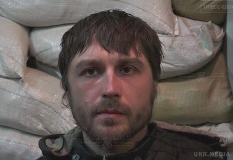 Полонений воїн 128 - ї бригади дав інтерв'ю під дулами АК (відео). Сволоти з ЛНР і ДНР показали допит бійця закарпатської 128 - ї бригади, якого взяли в полон близько Дебальцеве. 