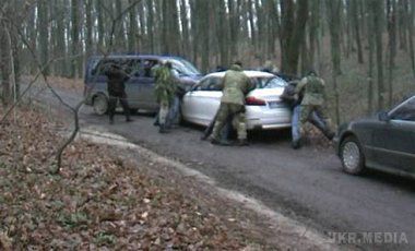 На Харківщині силовики запобігли терактам в чотирьох містах. Затримані підозрювані входили до складу п'яти диверсійних груп і планували терористичні акти на об'єктах інфраструктури