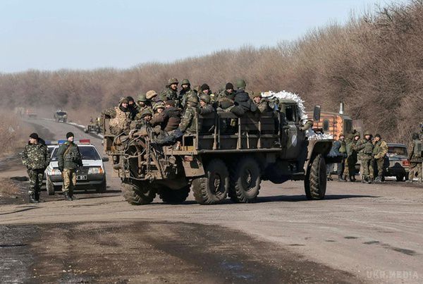 Керівник групи "евакуація вантаж 200": "Рішення вивести війська з Дебальцеве запізніле". На думку Ярослава Жилкіна, кількість жертв в Дебальцеве може бути на порядок більше, ніж заявлено Генштабом.