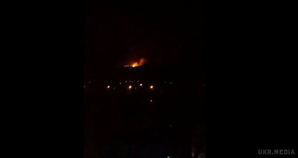 Вночі в Донецьку прогримів сильний вибух. Користувачі соцмереж припустили, що вибухнув склад боєприпасів.