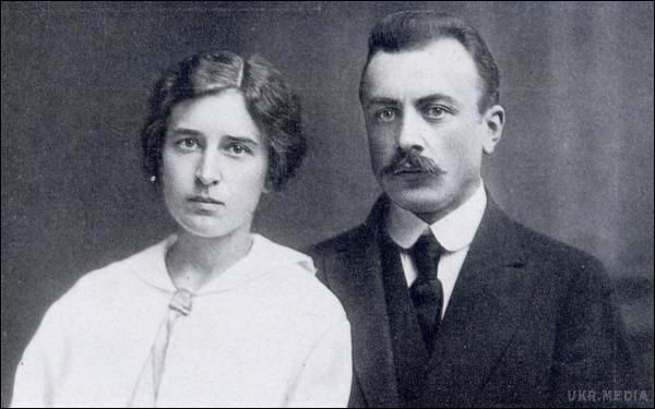 Лев Ревуцький проніс любов до дружини через усе життя. Відомий композитор, піаніст, педагог, народився 20 лютого 1889.