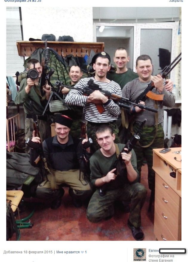 Російські бойовики розквартировані на ВВАУШе в Луганську (фото). Російські військові в Луганську обживають територію ВВАУШа. 