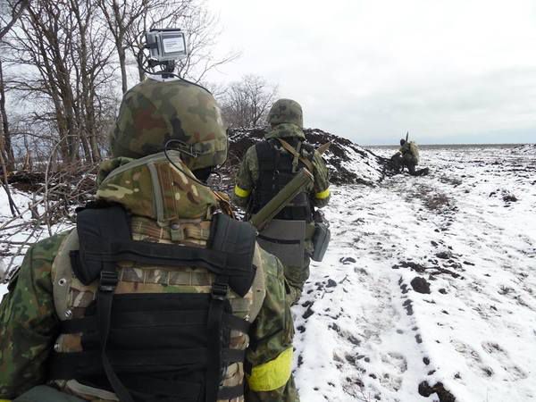 У Широкіно сталося зіткнення РДГ бойовиків і сил АТО, загинув один військовий. Сьогодні вночі в Широкіно біля Маріуполя відбувся бій між силами АТО і розвідувально-диверсійною групою терористів. 