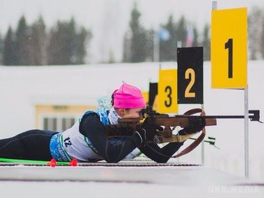 Під час перегонів на Кубок Росії померла біатлоністка з Удмуртії. У 21-річної Аліни Якімкіної на трасі зупинилося серце.