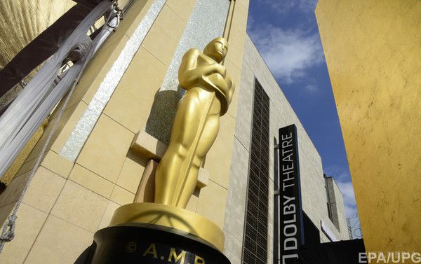  Стали відомі всі лауреати Оскара-2015. У Голлівуді завершилася 87-я церемонія вручення премії Оскар