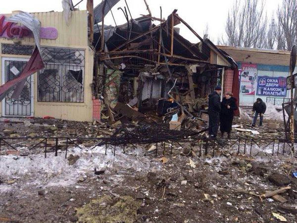 Від миру до війни один крок: як закипав Донбас. Східний регіон України рік тому став гарячою точкою і продовжує вирувати досі
