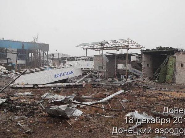 Від миру до війни один крок: як закипав Донбас. Східний регіон України рік тому став гарячою точкою і продовжує вирувати досі