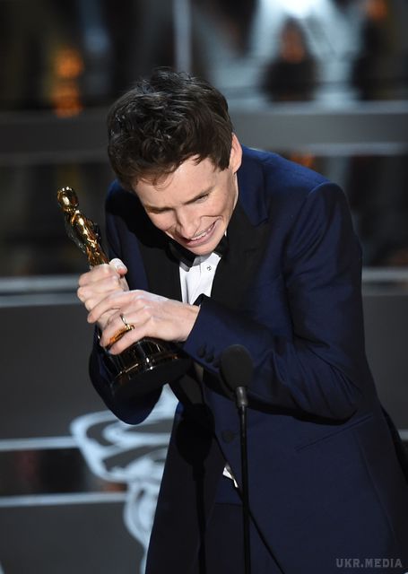 Хвилини тріумфу: Як зірки раділи "Оскару" (фото). Переможці не могли стримувати емоцій