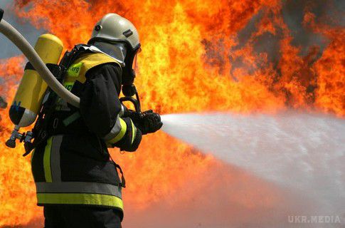 Величезна кількість пожеж сталася в Закарпатті за вихідні дні. Про це повідомляє сайт В ДСНС України в Закарпатській області.