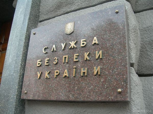 В СБУ повідомили, що не рекомендували проводити мітинг в Харкові. За словами начальника головного слідчого управління СБУ Василя Вовка, силовики мали інформацію про можливі замахи, але не знали про міну