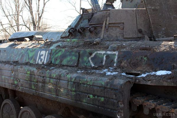Ворог допомагає українській армії запчастинами. Деталі від захопленої в АТО техніки використовуються при ремонті вітчизняної бронетехніки. А їхні корпуси будуть відправлені на переплавку, після чого отриманий металобрухт можуть задіяти в комунальній сфері.