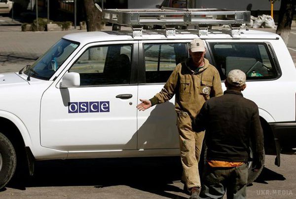 ОБСЄ підтвердила відведення техніки в зоні АТО. В організації похвалили обидві сторони за дотримання мінських домовленостей.