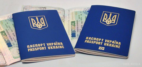 У квітні біометричні паспорти стануть звичайними через помилку, – експерти. З 1 січня в Україні почали видавати біометричні документи. 