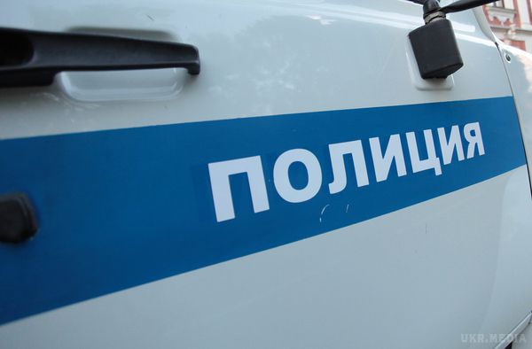 У центрі Москви знайдена машина вбивць Нємцова. Через більш ніж 12 годин з моменту вбивства, поліцейські виявили машину вбивць Бориса Нємцова.