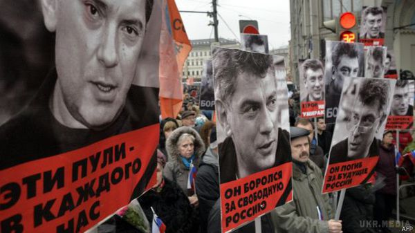 На акції на спомин про Нємцова в Москві затримали більше 50 осіб. На марші пам'яті Бориса Нємцова в центрі Москви за порушення громадського порядку було затримано більше 50 осіб.