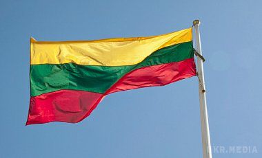 Литва буде купувати газ у США задля зменшення залежності від РФ. Литовський уряд має намір покласти край газового шантажу з боку Росії. Постачання скрапленого газу з США почнуться в 2016 році