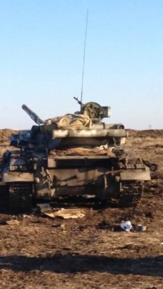 Спецпідрозділ «Тесла» вийшов з-під Дебальцеве, знищивши танк РФ. Група спецпідрозділу «Тесла» виходячи з-під Дебальцеве підірвала боєкомплект російського танка.