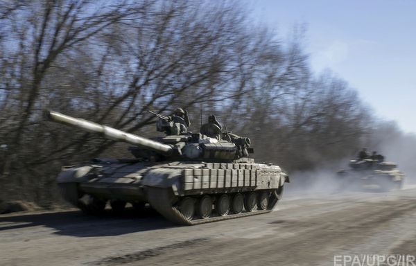 Львівські десантники взяли на озброєння трофейний танк. Бійці 80-ї окремої аеромобільної бригади взяли на озброєння трофейний танк. Про це повідомляють у штабі АТО в Facebook.