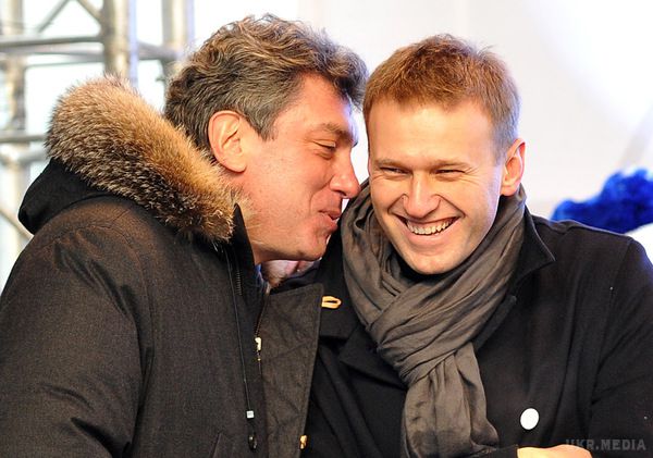 Адвокати Навального подали заяву з проханням звільнити його на похорон Нємцова. Адвокати опозиціонера Олексія Навального, який зараз перебуває під адміністративним арештом, подали клопотання з проханням відпустити його на похорон Бориса Нємцова, які пройдуть 3 березня.