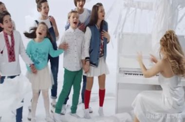 Тіна Кароль представила патріотичний кліп з дітьми. Відома співачка разом з дітьми шоу "Голос. Діти" записала спільну пісню