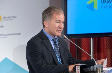Бойовики не допускають спостерігачів ОБСЄ до майданчиків, на які відводили техніку – Боцюрків. За словами представника ОБСЄ, на озброєнні бойовиків в зоні бойових дій є велика кількість зброї