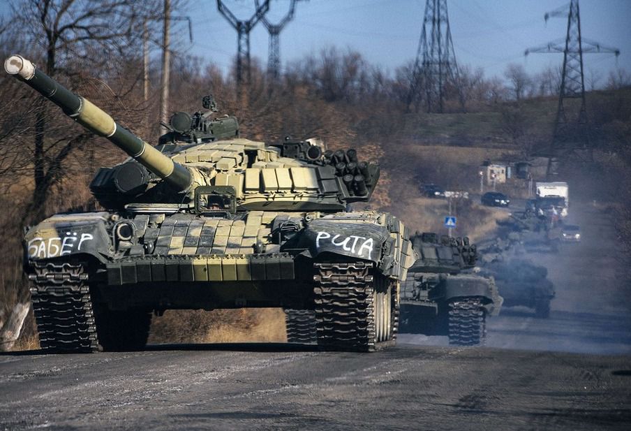 Донецьким бойовикам наказано повним складом висуватися на Горлівку. У Горлівку з боку Росії зайшла колона зі 100 одиниць бронетехніки, до якої вже висунулися з Донецька контрольовані Росією терористи.