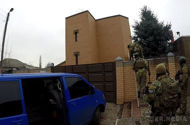 Як у Харкові затримували російських підривників, які працюють на ГРУ (фото,відео). П'ятеро бойовиків пройшли підготовку в Тамбові і отримали по 300 доларів "подяки"