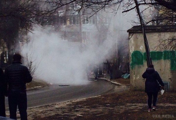 У Харкові вибухнув фургон комбата «Слобожанщини» Янголенко (ФОТО, ВІДЕО). Близько полудня в районі будинку № 2 по вулиці Познанської у Харкові вибухнув автомобіль Volkswagen Transporter.