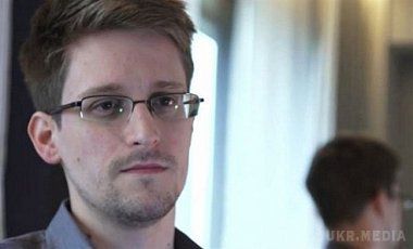  Едвард Сноуден попросив притулку в Швейцарії. Вашингтон розшукує Сноудена за масштабні витоки секретної інформації про американських програмах електронного стеження