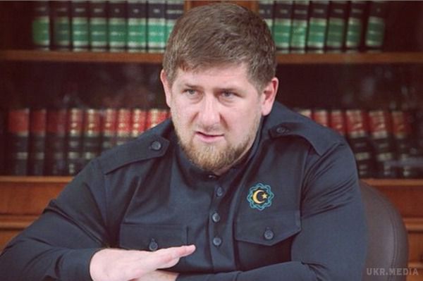Це непорозуміння. Заарештований за вбивство Нємцова Дадаєв не міг зробити й кроку проти Росії. Глава Чечні також назвав "хоробрим воїном" Беслана Шаванова, загиблого напередодні при спробі затримання його за підозрою в причетності до вбивства Нємцова.