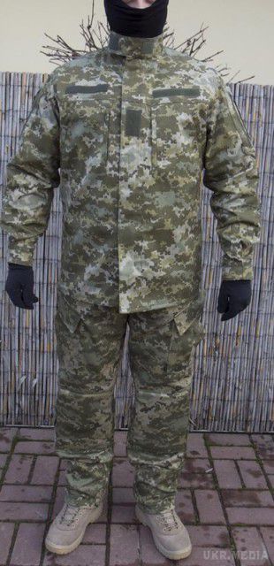 Керівник робочої групи міноборони України показав нову літню форму українських бійців (фото).  Розміщені  ним фотографії польової форми зразка 2015 року, якій ще належить експериментальна носка.
