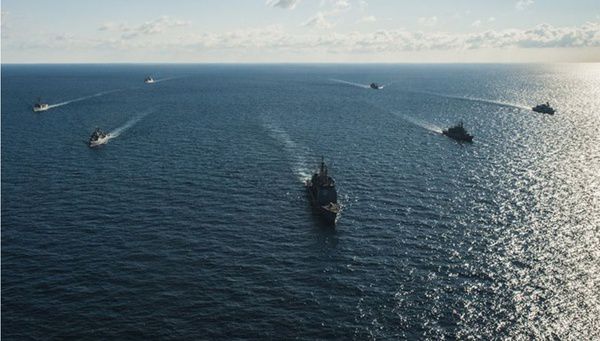 У Чорному морі в понеділок,  почнуться військово-морські навчання флотів країн НАТО (фото ). У маневрах біля берегів Болгарії візьмуть участь кораблі США, Італії, Німеччини, Канади, Туреччини, Болгарії і Румунії.