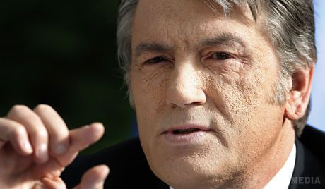 "Володимиру Гришку  пересадили на голові вісім тисяч волосин" (фото). Віце-президент Всеукраїнської асоціації пластичних і реконструктивних хірургів розповів, які операції роблять нашим політикам, про пропозиції віддячити ділянкою землі або кріслом міністра, а ще – про те, чому краса – це математика