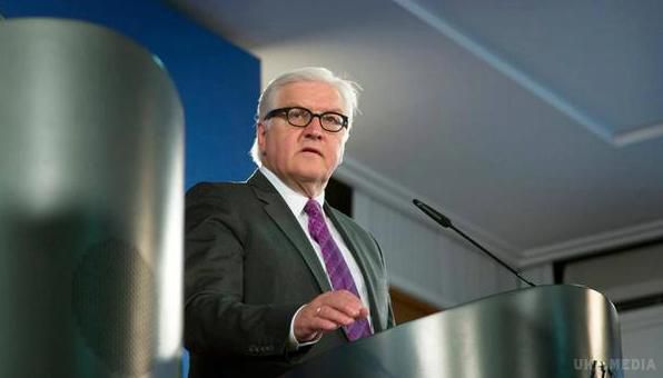 Глава МЗС Німеччини закликав ЄС надати Україні фінансову підтримку. Від ЄС потрібно більше дій і зобов'язань, заявив Штайнмайер.