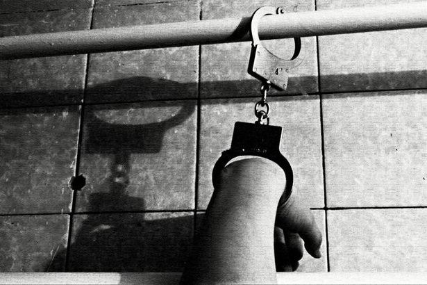 Поліція «ЛНР»: замість допомоги населенню - побиття і підвал. 28 січня житель Первомайська 1988 р.н. звернувся в місцеве відділення поліції ЛНР зі скаргою на крадіжку майна з його будинку.