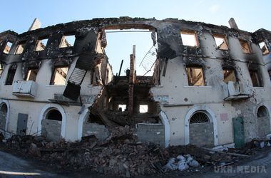 Жителі Дебальцеве: "Нас "звільнили" від нормального життя!" (фото). Бойовики ввели соціальні картки і вирішили відстрілювати бродячих собак