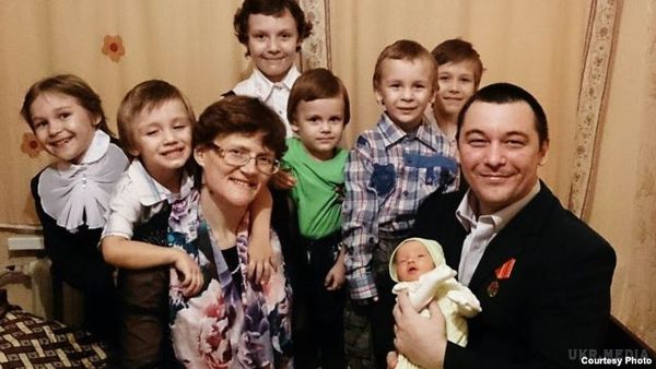 РФ закрило справу про держзраду проти Світлани Давидової. У Росії припинили кримінальну справу щодо підозрюваної у державній зраді Світлани Давидової за відсутністю складу злочину. За словами адвоката Світлани Давидової, з неї знято всі звинувачення.