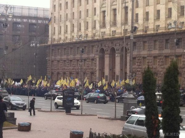 Кличко впровадив своїх агентів у мітинг в Києві. В центрі Києва мітингують проти політики нинішньої столичної влади, а також проти дій уряду.