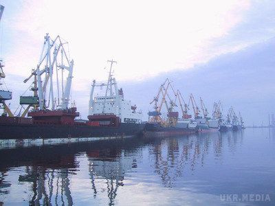 Шість бойових кораблів НАТО увійшли в румунський порт Констанца. Шість кораблів Другої постійної військово-морської групи НАТО (SNMG2) зайшли в румунський порт Констанца
