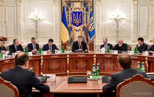 Є необхідність координації зусиль із мобілізації та демобілізації. Президент України Петро Порошенко наголошує на необхідності координації зусиль із проведення мобілізації для посилення обороноздатності країни.