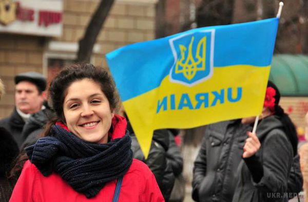  "Живий ланцюг" для захисту міста  Маріуполя (фото). Активісти намагаються привернути увагу президента до відсутності реального перемир'я навколо міста
