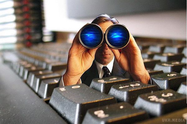 У Білорусі вводять стеження за інтернет-користувачами. У Міністерстві зв'язку та інформатизації всі ж розуміють, що відразу впровадити таку систему тотального стеження за білоруськими користувачами інтернету не представляється можливим чисто технічно.