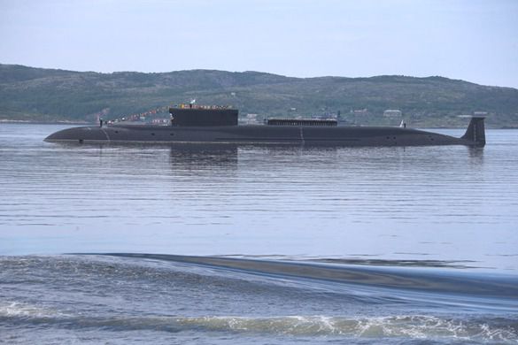В повну бойову готовність приведено Північний флот Росії. ФОТО. Президент РФ Володимир Путін розпорядився привести в повну бойову готовність Північний флот і окремі з'єднання Західного військового округу і Повітряно-десантних військ в рамках раптової перевірки.