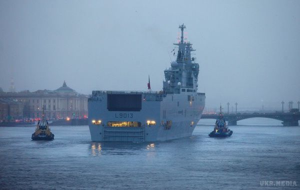 Містралі передислокують на базу ВМС Франції. Стоянка вертольотоносців класу Містраль може бути перенесена із Сен-Назера на військово-морську базу Франції в Бресті.
