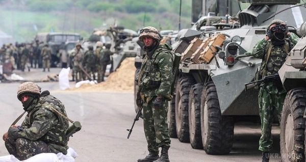 Російські найманці готують плацдарм для наступу в Донбасі. Переміщення, перегрупування і концентрація російсько-терористичних військ по всій лінії фронту, вказують на те, що ворог готується до відновлення активних бойових дій.