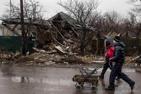 Донецьк як жити у фінансовій блокаді. Де донецькі жителі беруть гроші на їжу, якщо частина регіону в суворій економічній блокаді - питання, яке цікавить багатьох.