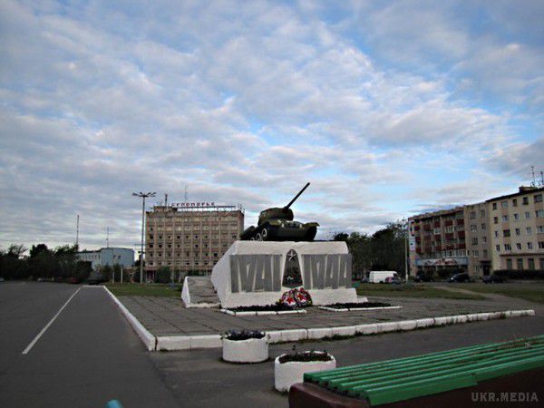 Шокуючі фото по різні боки російсько-фінського кордону. Порівняння життя різних країн . Останнім  часом  росіяни   взяли  собі  за моду  пишатися,  що їх  країна  впродовж  століть  –  окупант, однак   що насправді  чекає  любителів «руського мира»?  